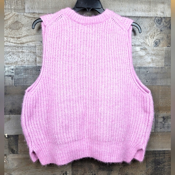 Universal Thread Chunky Pink Sweater Vest - Picture 2 of 5